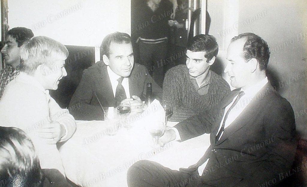 3317 Da esquerda para direita Afonso Buerger Filho Djuro Poljak Sergio Fuchs Ricardo Fuchs decada de 1960 6 reuniao