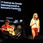 Festival da Canção Infantojuvenil classifica 10 na primeira noite