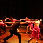 Sábado tem oficinas e mostra de dança no Teatro Municipal Bruno Nitz