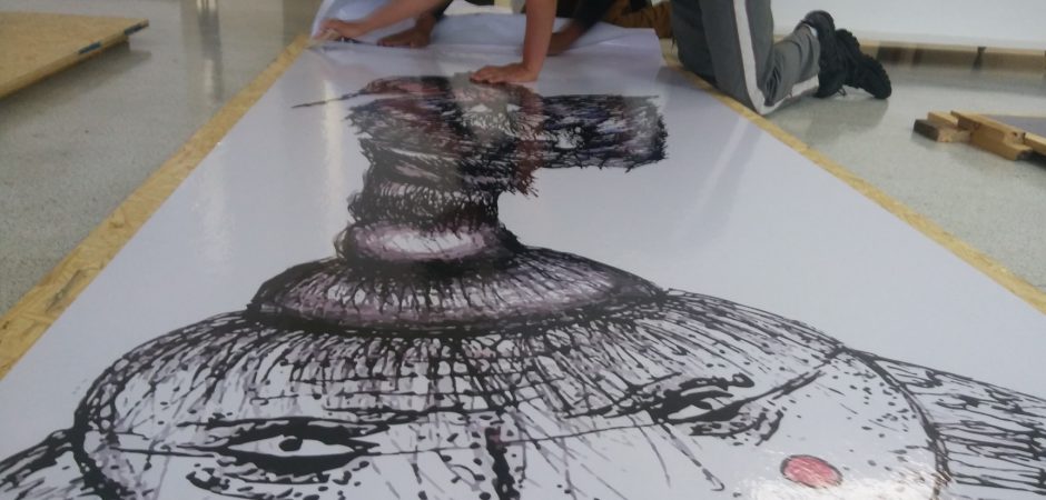 Exposição de arte vai ocupar espaços na Praia Central de Balneário Camboriú